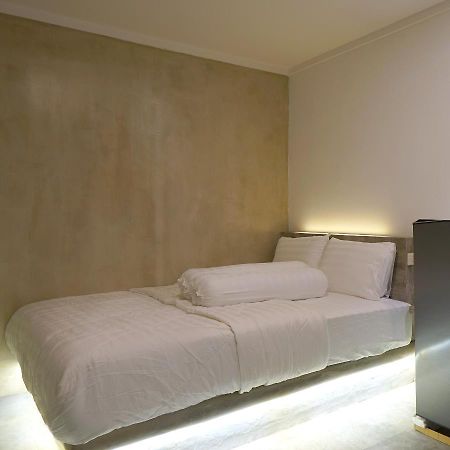 Djuragan Kamar Mangga Besar Hostel จาการ์ตา ภายนอก รูปภาพ